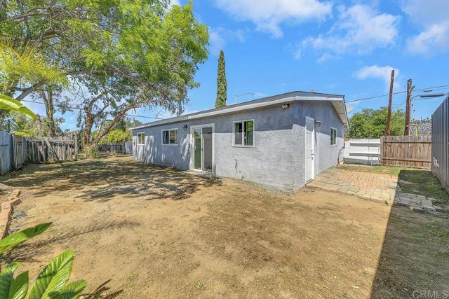 Detail Gallery Image 22 of 27 For 1215 E Mission Ave, Escondido,  CA 92027 - 3 Beds | 1 Baths