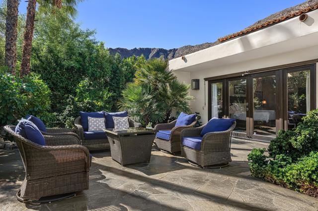 600 S La Mirada Road, Palm Springs CA: https://media.crmls.org/mediaz/c487131c-a0bd-4b3b-841b-c1b914e9ed83.jpg