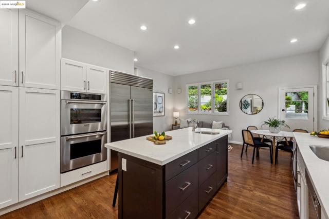 356 Mountain Avenue, Piedmont CA: https://media.crmls.org/mediaz/c4874080-05dd-47d7-8533-115ca6fda415.jpg