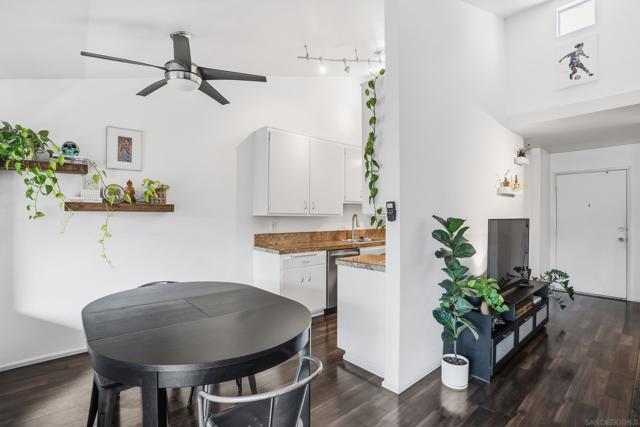 1885 Diamond St, San Diego CA: https://media.crmls.org/mediaz/c48760ff-3ed2-4a42-8126-ea9e89949884.jpg