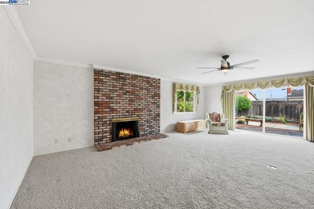 Image 10 of 30 For 15596 Tilden St