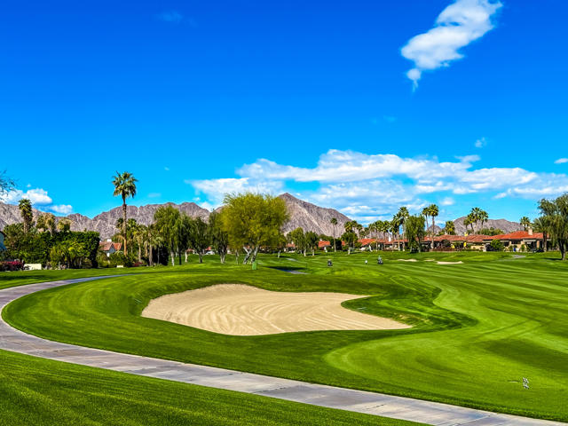 79640 Citrus, La Quinta CA: https://media.crmls.org/mediaz/c488a1d6-035c-4bf3-b241-e6cda1db2188.jpg