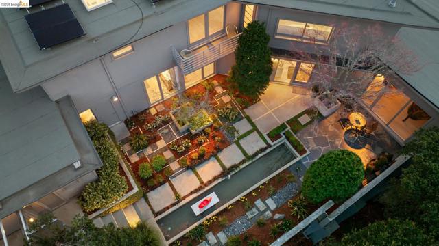 2 Gravatt Drive, Berkeley CA: https://media.crmls.org/mediaz/c48909bf-6be8-47bc-a26d-e59272ce2418.jpg