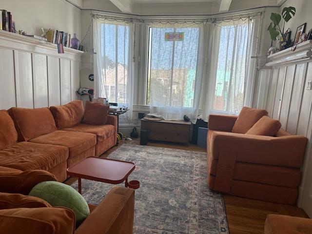 751753 8th Avenue, San Francisco CA: https://media.crmls.org/mediaz/c48991c5-ea50-440e-b1da-ae965272eafb.jpg