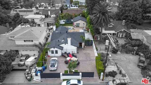 12322 Sylvan Street, North Hollywood CA: https://media.crmls.org/mediaz/c489e0f2-239b-4a71-9fec-b513b1107cbd.jpg