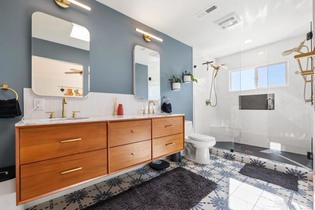 Detail Gallery Image 14 of 28 For 2072 Wandering Rd, Encinitas,  CA 92024 - 4 Beds | 2/1 Baths