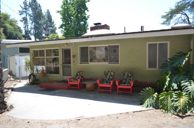 550 Arch Place, Glendale CA: https://media.crmls.org/mediaz/c48a7a4f-96e6-4ab2-a25d-c745d31b2af5.jpg