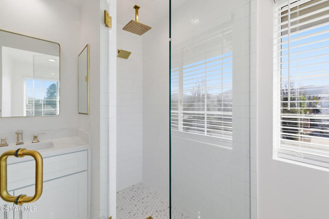 6945 Via Alba, Camarillo CA: https://media.crmls.org/mediaz/c48b7294-e63d-49f4-a22d-5c5eef51fef6.jpg