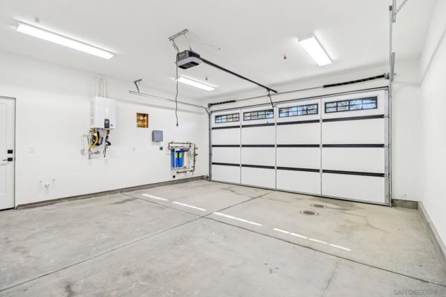 2948 Copley Ave, San Diego CA: https://media.crmls.org/mediaz/c48b9cdb-e775-45dd-a2b6-d6972360d3cc.jpg