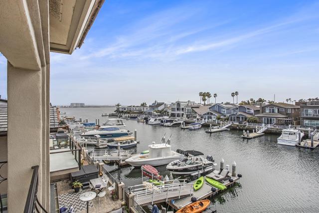 34 The Point, Coronado CA: https://media.crmls.org/mediaz/c48bc0d8-ee5c-4eee-af18-b385a995aed1.jpg