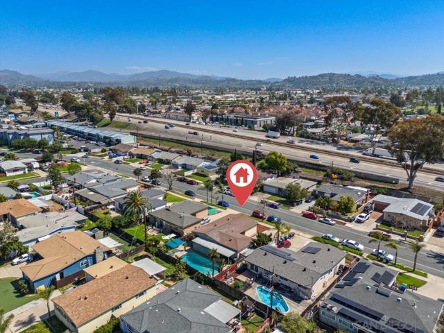 632 Sandalwood Dr, El Cajon CA: https://media.crmls.org/mediaz/c48be390-03c1-4fe8-bda1-6d6358d9a53d.jpg