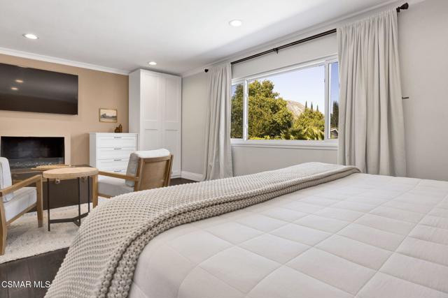 5308 Ambridge Drive, Calabasas CA: https://media.crmls.org/mediaz/c48c3aad-58b8-4d45-a112-083651e11500.jpg