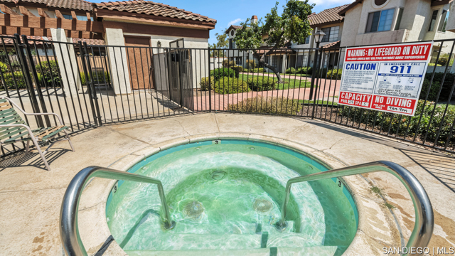 209 Espanas GLN, Escondido CA: https://media.crmls.org/mediaz/c48ccdb0-fdd5-473f-a66d-2f727368ee12.jpg