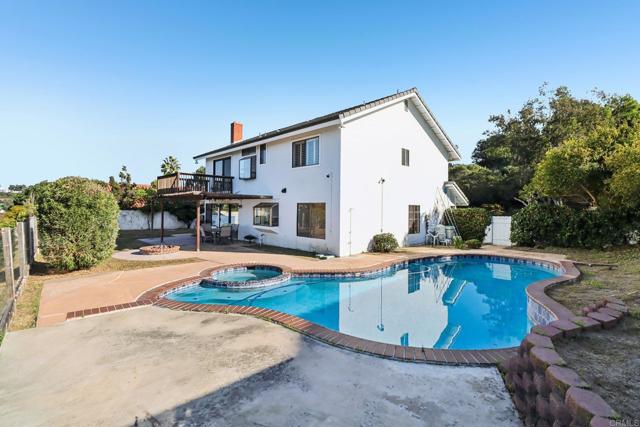 Detail Gallery Image 4 of 42 For 927 Rawhide Ct, Bonita,  CA 91902 - 4 Beds | 2 Baths