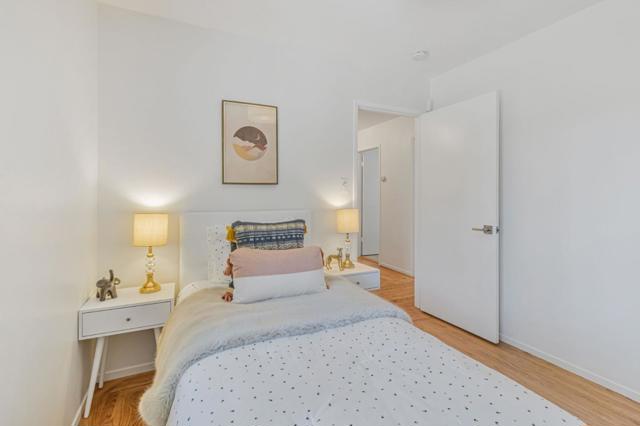 6827 Ridgewood Drive, Oakland CA: https://media.crmls.org/mediaz/c48d2ef5-885d-45b8-adab-af5f55ba70ba.jpg