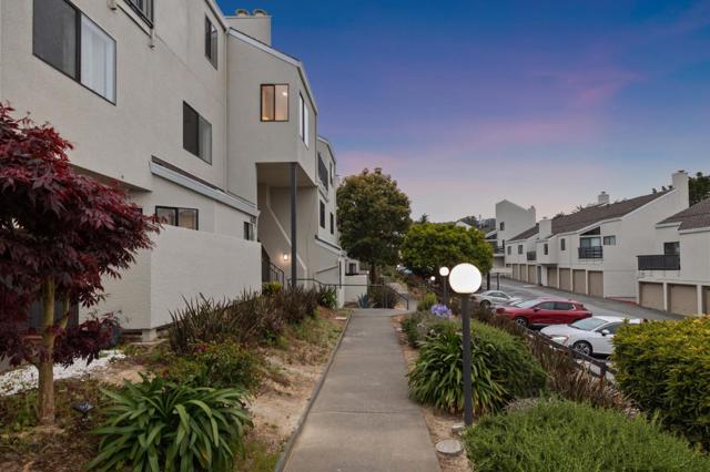 1 Appian Way, South San Francisco CA: https://media.crmls.org/mediaz/c48e2137-04f2-49a0-b82e-0376cdf99c3b.jpg