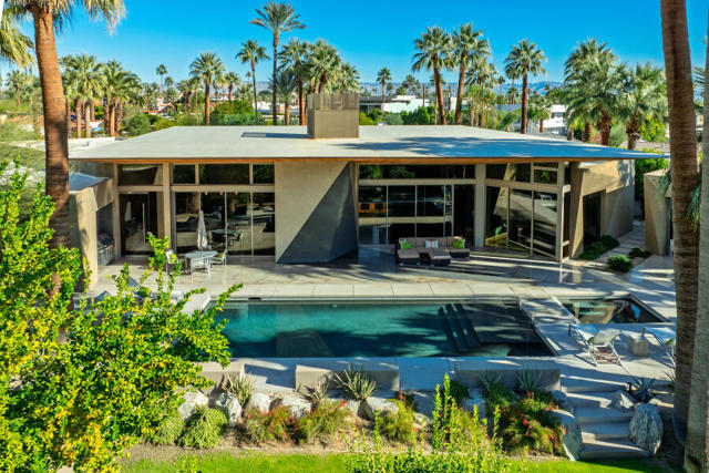 740 N Prescott Drive, Palm Springs CA: https://media.crmls.org/mediaz/c48e26ee-2585-4050-be8b-83588db095db.jpg