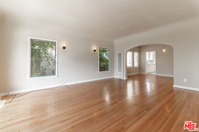 6101 Alcott Street, Los Angeles CA: https://media.crmls.org/mediaz/c48f9123-2a78-453c-b7f2-a0123b7b3d94.jpg