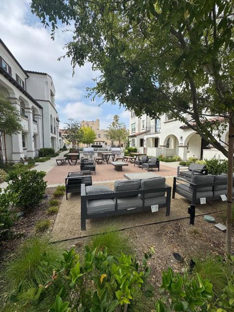 220 Babson Court, Claremont CA: https://media.crmls.org/mediaz/c48fba6f-52a2-4302-a5b9-9e3fe9b1762c.jpg