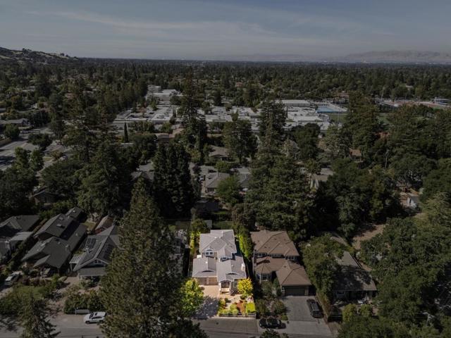 20433 Walnut Avenue, Saratoga CA: https://media.crmls.org/mediaz/c4927313-1569-4aaf-a4b0-fed824593cb3.jpg