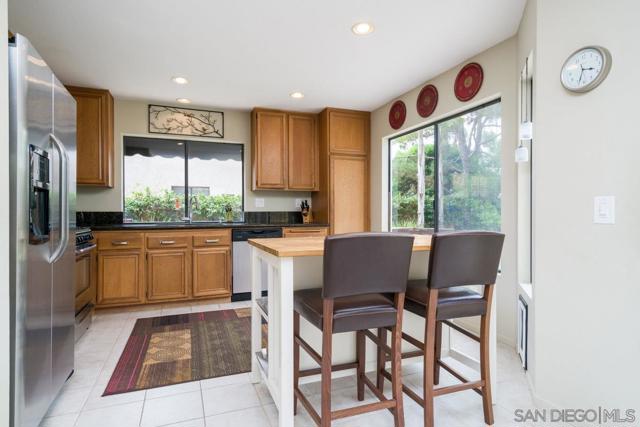 4210 Federman Ln, San Diego CA: https://media.crmls.org/mediaz/c493a728-4049-43c9-9ece-df0cffd6b9ee.jpg