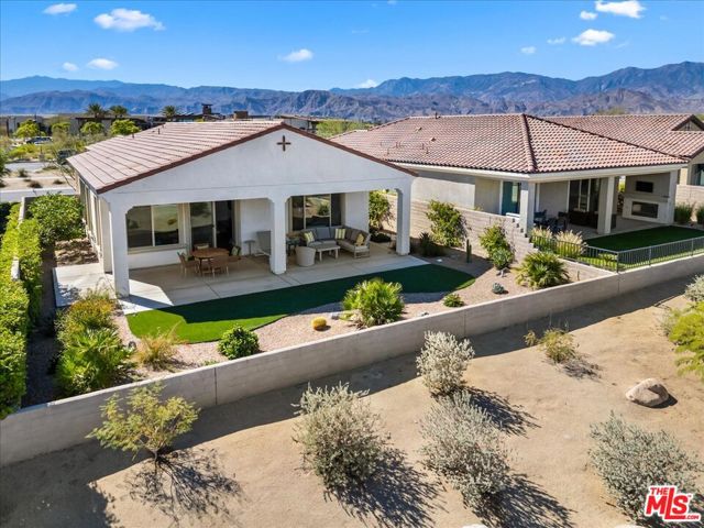 86 Burgundy, Rancho Mirage CA: https://media.crmls.org/mediaz/c494edcb-5d7f-4844-95e4-7fb351e7f8bb.jpg