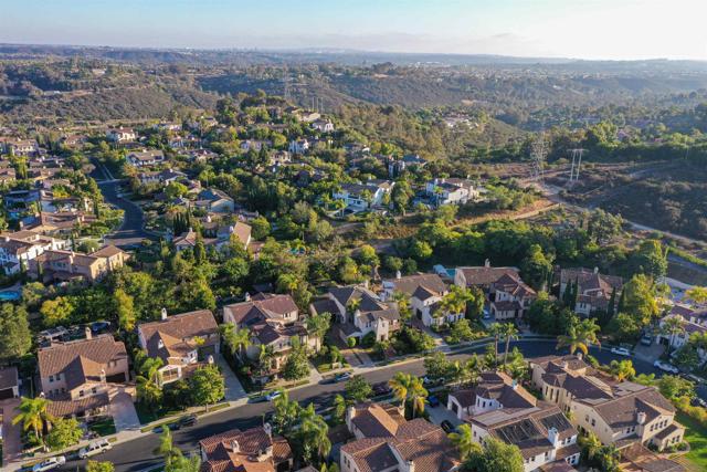 7424 La Mantanza, San Diego CA: https://media.crmls.org/mediaz/c49635cb-ef88-4344-8da7-32ee42748916.jpg