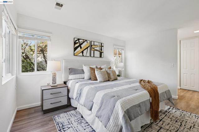 Image 17 of 41 For 1809 Forest Hill Pl