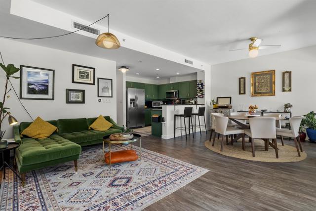 475 Redwood, San Diego CA: https://media.crmls.org/mediaz/c49ada2a-cbbb-458f-b4bc-b982b9e7998b.jpg