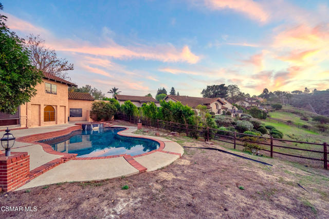 751 Wildwood Avenue, Thousand Oaks CA: https://media.crmls.org/mediaz/c49b9350-8af2-45c5-8f11-9e5d30bdb2c7.jpg