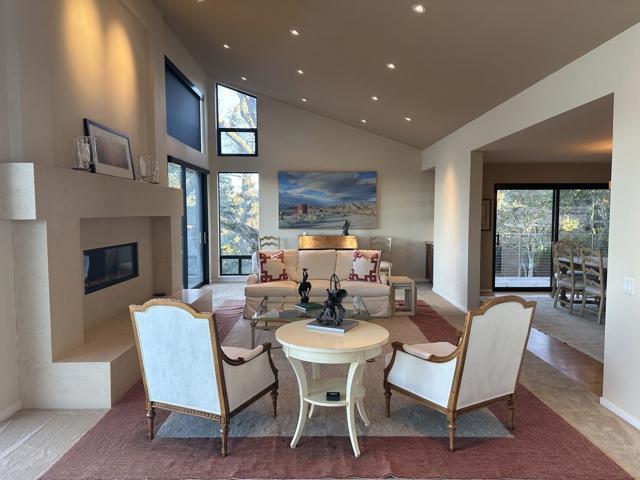 16 Franciscan, Portola Valley CA: https://media.crmls.org/mediaz/c49c36a0-e063-48af-9c8e-e3c201d6a957.jpg