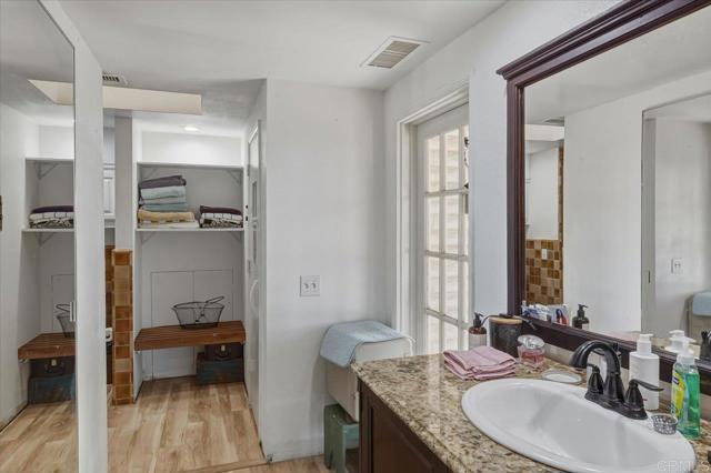 Detail Gallery Image 27 of 55 For 1050 Rice Canyon Rd, Fallbrook,  CA 92028 - 5 Beds | 4/2 Baths