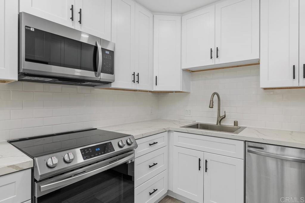 889 Bracero Road - photo 10