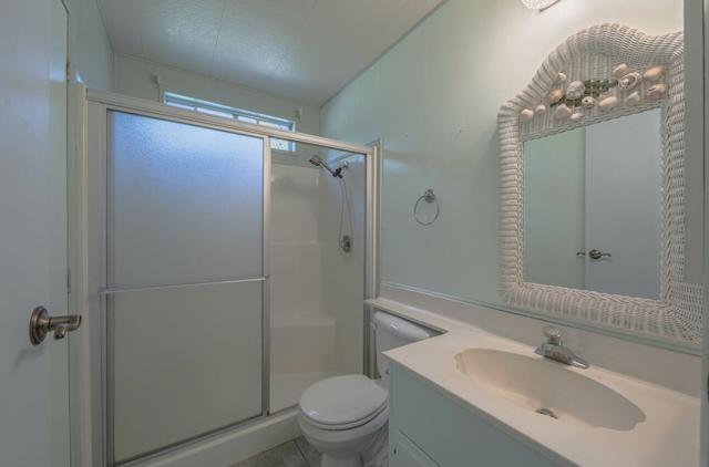 Image 33 of 39 For 17581 Pond-derosa