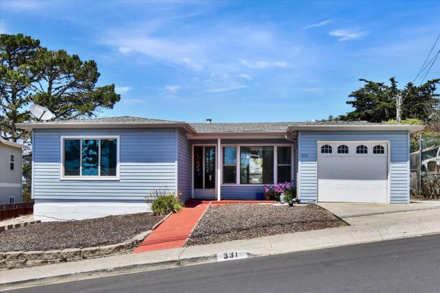 331 Manor Drive, Pacifica CA: https://media.crmls.org/mediaz/c49debaa-bff4-4cd4-a9a9-270599bbf596.jpg