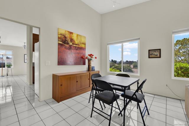 Image 15 of 50 For 17925 Avenida Cordillera