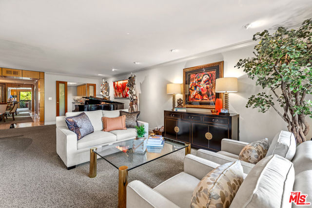 851 N Kings Road, West Hollywood CA: https://media.crmls.org/mediaz/c49ea120-42a6-4583-9292-7476a157f0bd.jpg