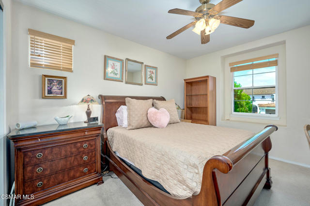 4566 Bluewood Court, Moorpark CA: https://media.crmls.org/mediaz/c49f0a9a-e6f7-4c2c-a945-3db3d74c0389.jpg