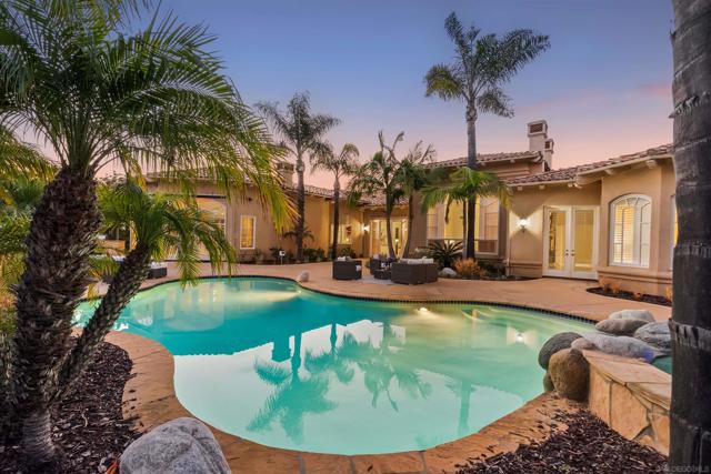 4695 Rancho Verde Trl, San Diego CA: https://media.crmls.org/mediaz/c49f2a0c-99f2-4968-bf4d-b195eaca78dd.jpg