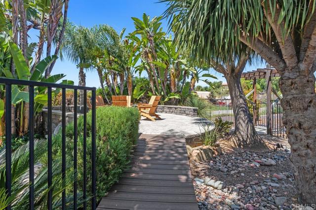 2085 Valley View Boulevard, El Cajon CA: https://media.crmls.org/mediaz/c4a1d911-e433-434b-b7c8-6631be05eae1.jpg