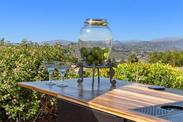 Detail Gallery Image 22 of 35 For 13336 Corte De Comares, Rancho Bernardo (San Diego),  CA 92128 - 3 Beds | 2 Baths