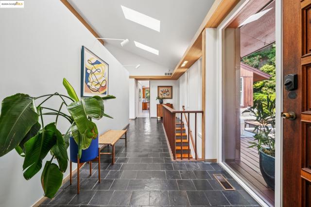 120 Hill Rd, Berkeley CA: https://media.crmls.org/mediaz/c4a3b0b5-04d3-4775-897d-2a28de53cecc.jpg