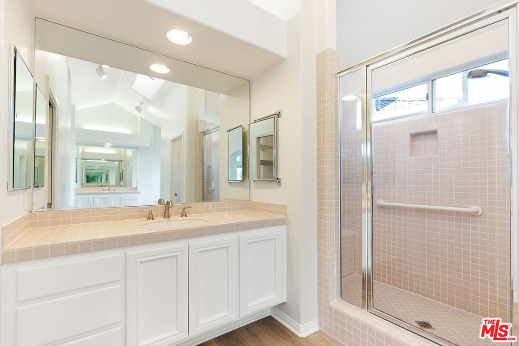 C4a42e6b 9c74 4a99 B7e2 5b1964b32ab0