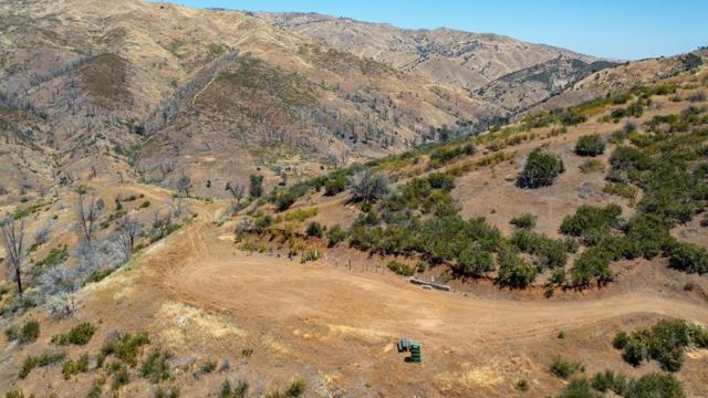 14600 Del Puerto Canyon Road, Newman CA: https://media.crmls.org/mediaz/c4a5b196-9155-4a93-9e53-295a8efbdb35.jpg