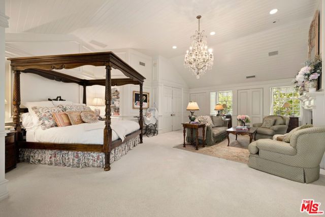 4535 Vanalden Avenue, Tarzana CA: https://media.crmls.org/mediaz/c4a5ded1-1f23-4884-8788-2437544d4ca1.jpg