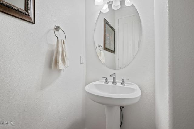 Detail Gallery Image 19 of 26 For 1511 Mulligan St, Oxnard,  CA 93036 - 3 Beds | 2/1 Baths