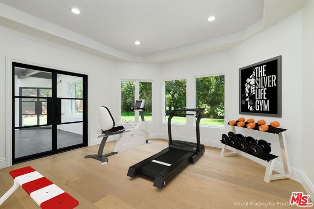 4929 Lakeview Canyon Road, Westlake Village CA: https://media.crmls.org/mediaz/c4a61b6e-9058-4197-93b0-46d1a59c80eb.jpg