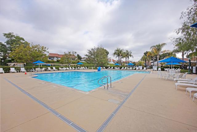 6017 Piros Way, Oceanside CA: https://media.crmls.org/mediaz/c4a69c9c-dfcb-4c1d-9e74-f48d75e80c4f.jpg