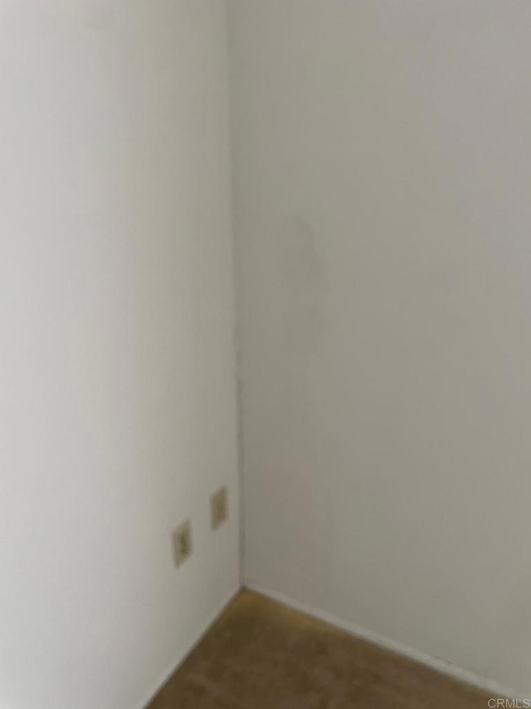 https://media.crmls.org/mediaz/c4a6a4bf-7462-4d55-b0b6-e4c9343f6175.jpg?preset=X-Large