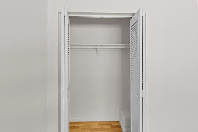 5492 Tradewinds Walkway, San Jose CA: https://media.crmls.org/mediaz/c4a6bf00-7cb1-4d72-9f14-da3cdd3b46d4.jpg